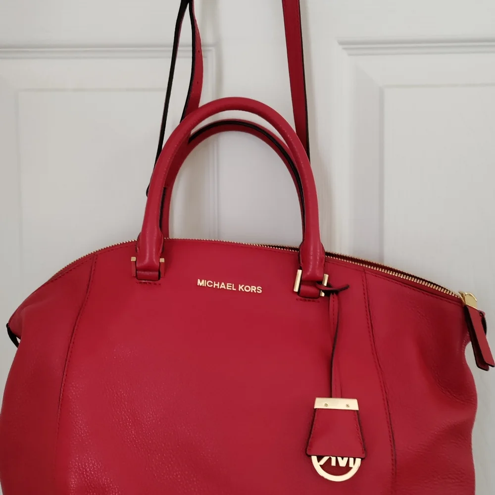 Michael Kors Large Riley 🎒 Red Purse - Picture 5 of 14